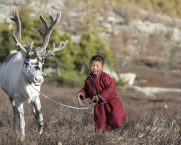 VIAJE ESPECIAL FOTOGRÁFICO A LOS NÓMADAS DE LOS RENOS Y CHAMANES DE MONGOLIA CON DOS VUELOS INCLUIDOS Y MONGOLIA CENTRAL CON SAMAR MAGIC TOURS